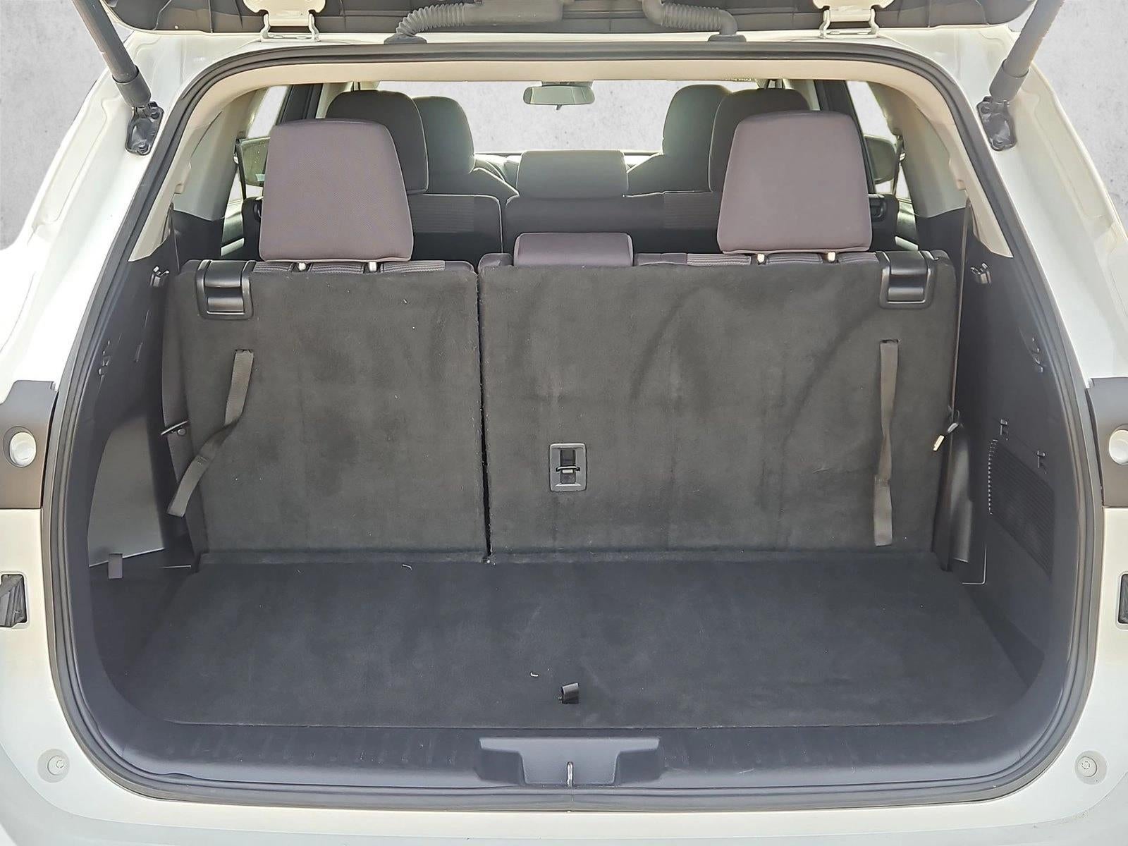 2025 Toyota Highlander LE