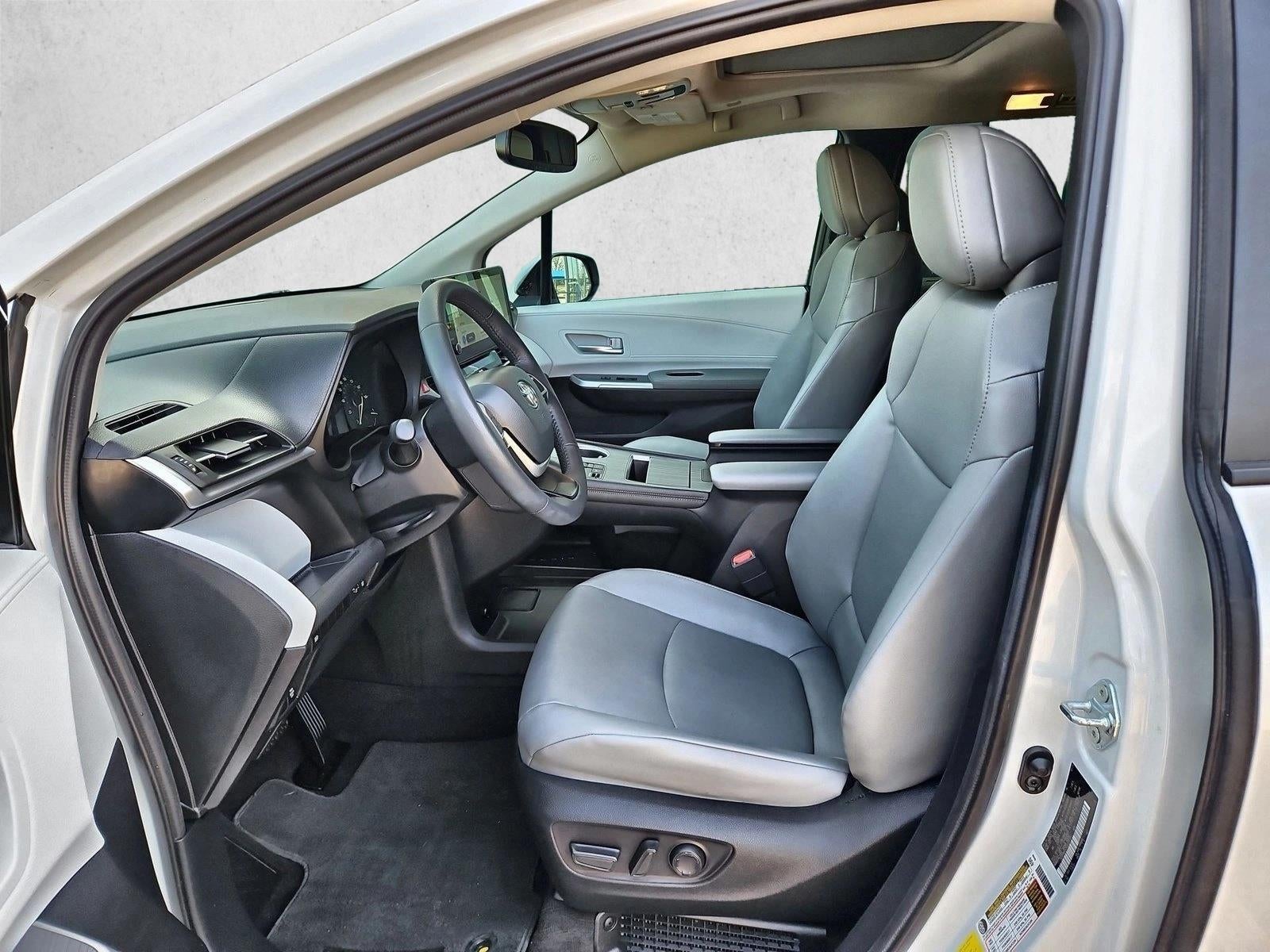 2025 Toyota Sienna XLE