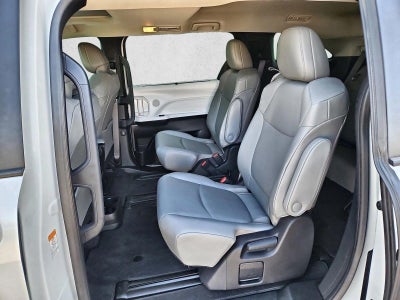 2025 Toyota Sienna XLE