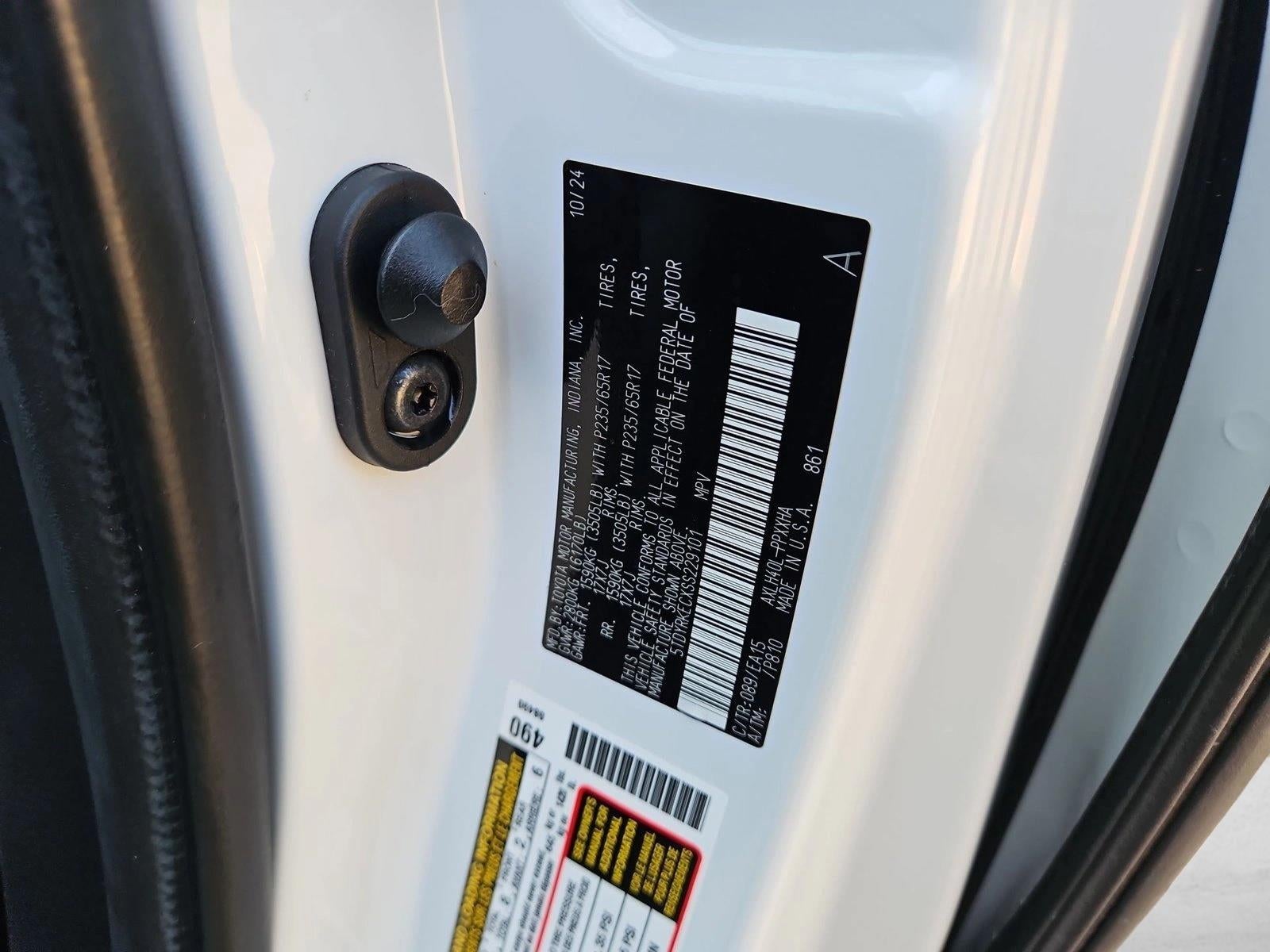 2025 Toyota Sienna XLE