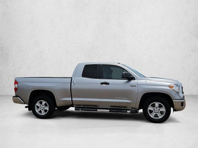 2014 Toyota Tundra SR5 5.7L V8