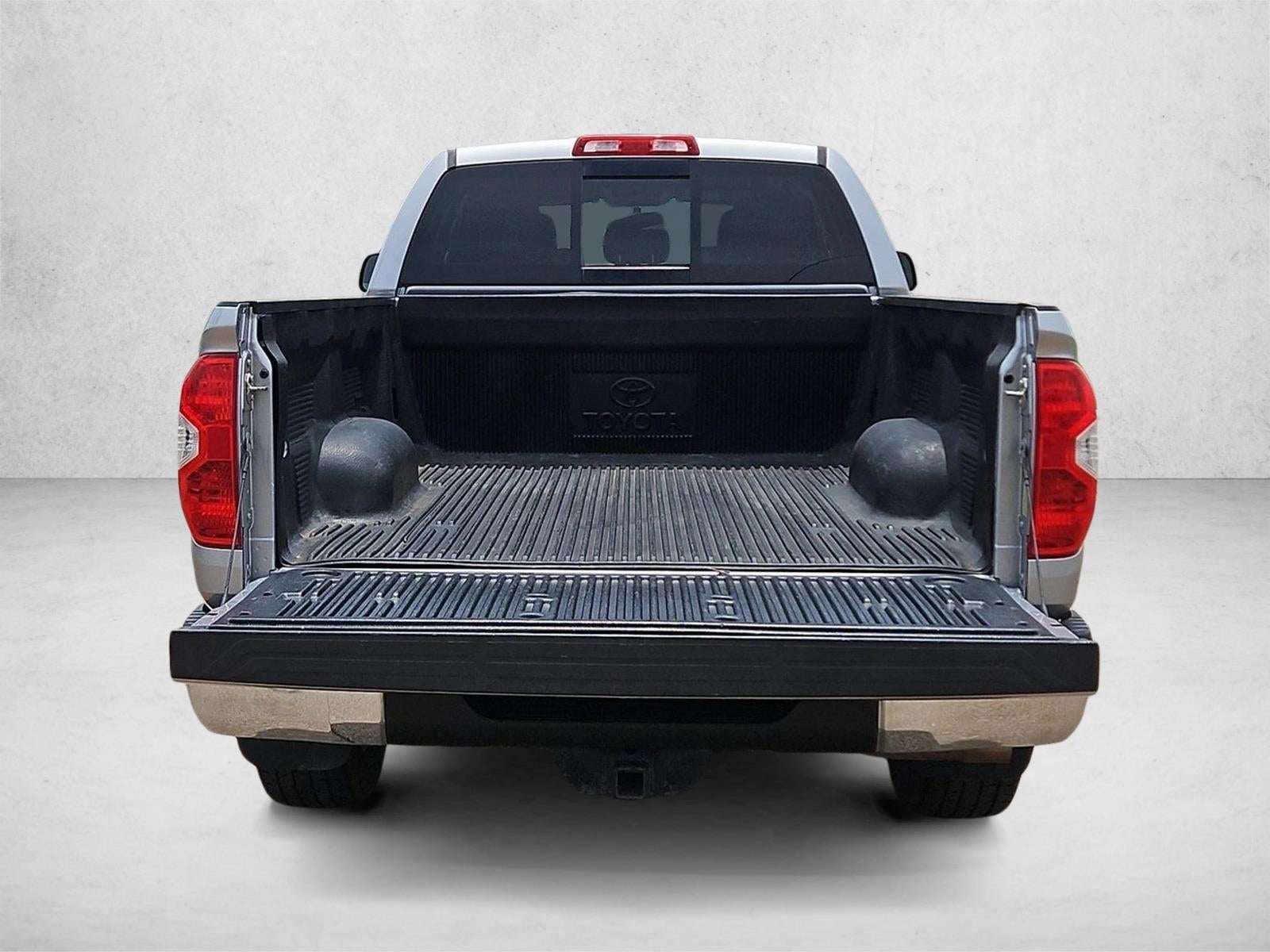 2014 Toyota Tundra SR5 5.7L V8