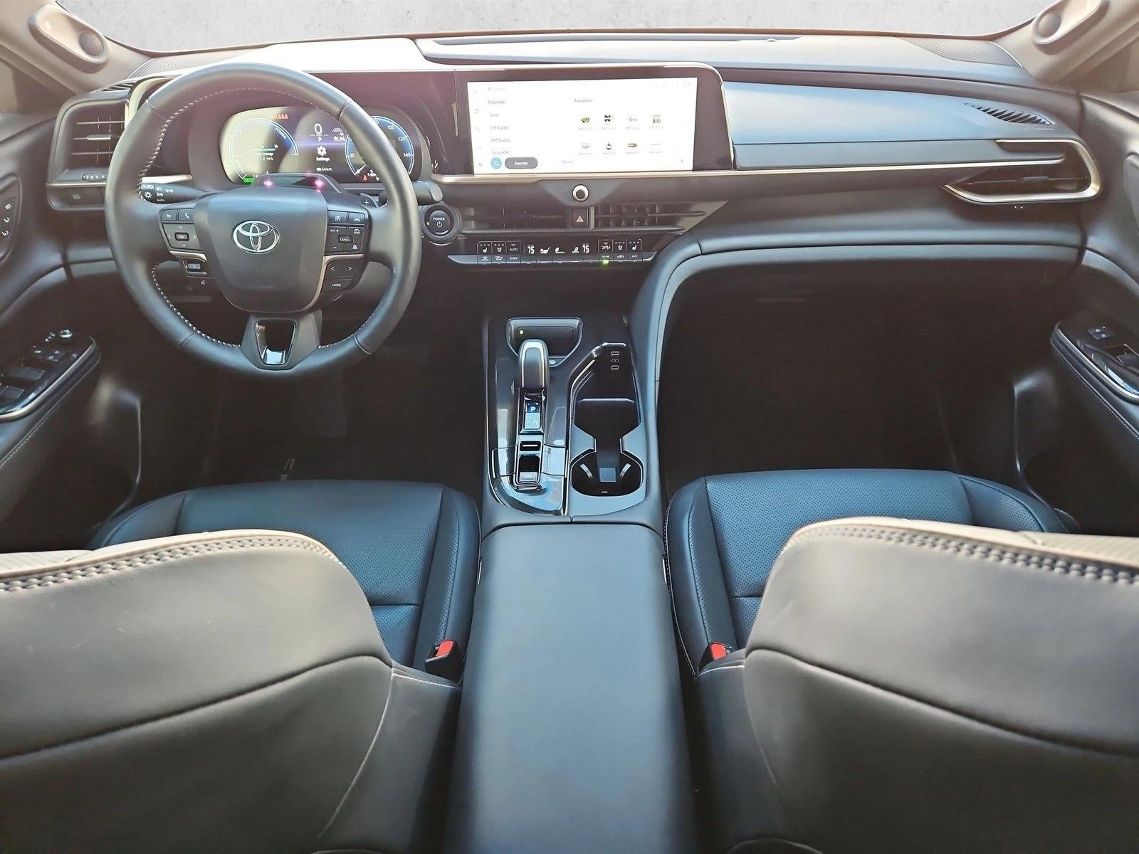 2024 Toyota Crown Platinum