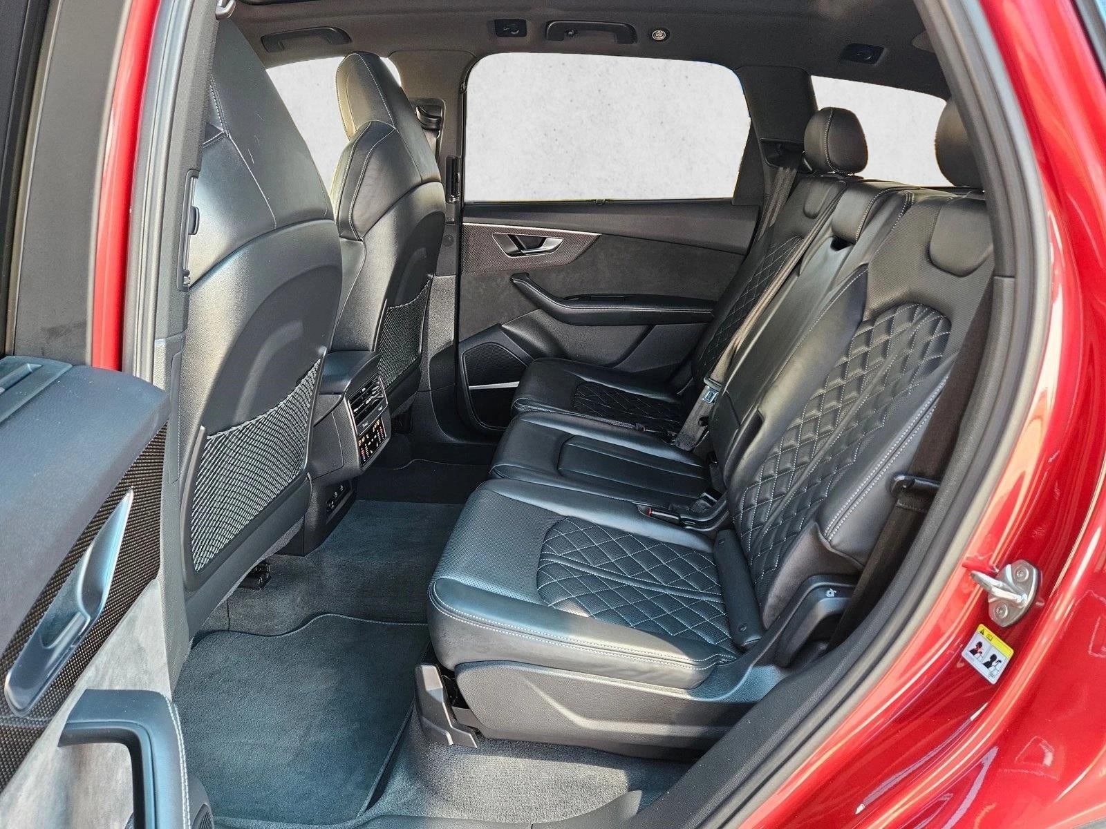 2022 Audi SQ7 Premium Plus