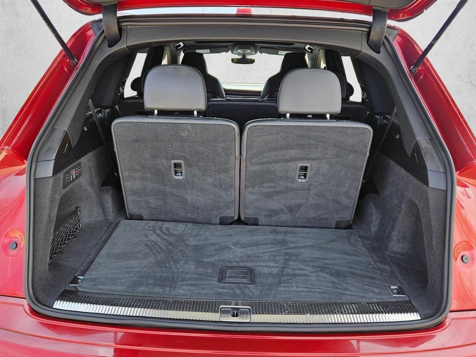 2022 Audi SQ7 Premium Plus