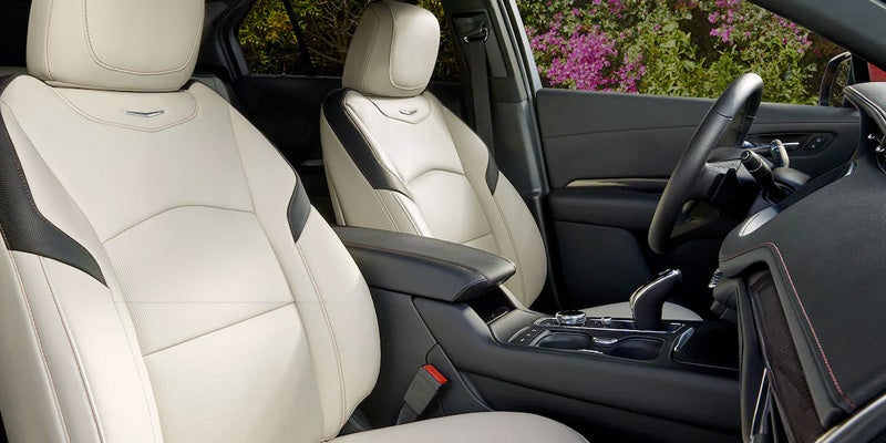 2024 Cadillac XT4 interior